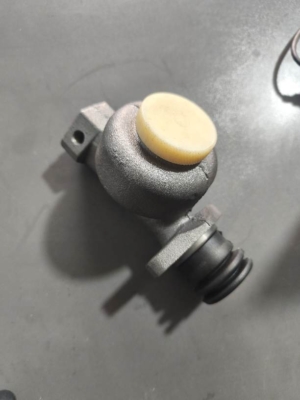 پمپ ترمز مخزن چدن شرکتی